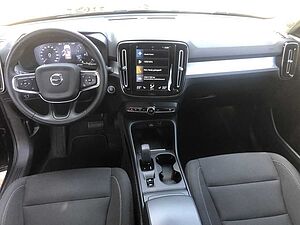 Volvo  T3 Momentum Pro