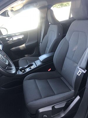 Volvo  T3 Momentum Pro