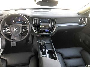 Volvo  B5 AWD Ultimate Dark