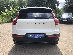 Volvo  B4 Plus Dark Panoramadach
