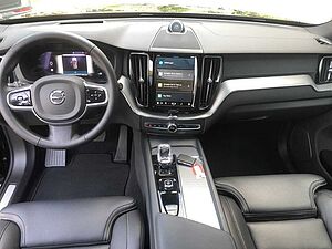 Volvo  B5 Ultra Black Edition AWD