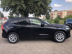 Volvo  B5 Ultra Black Edition AWD