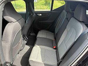 Volvo  T2 Core 2WD