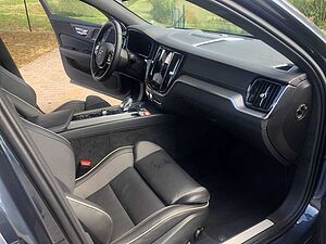 Volvo  B5 AWD Ultimate Dark 360° Kamera