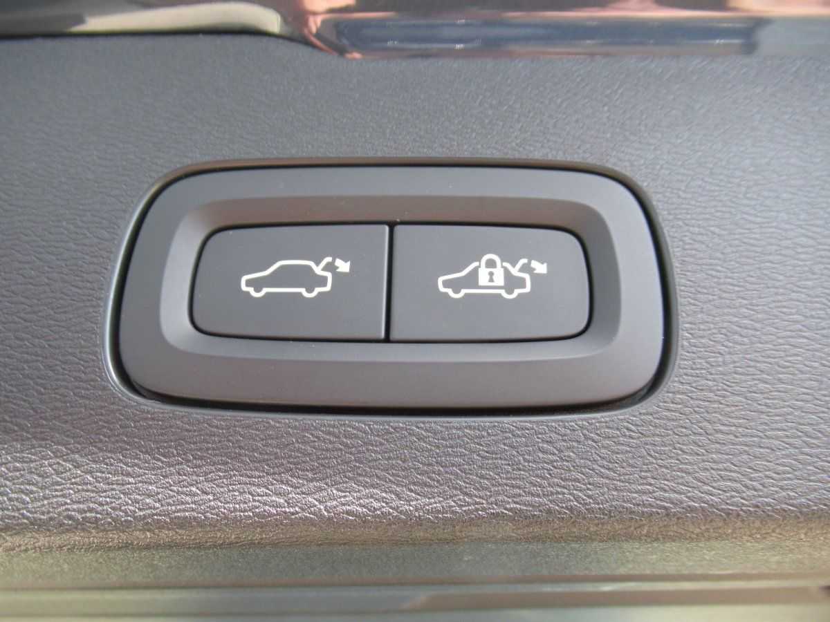 Volvo  Recharge T6 Inscription Expression Automatik
