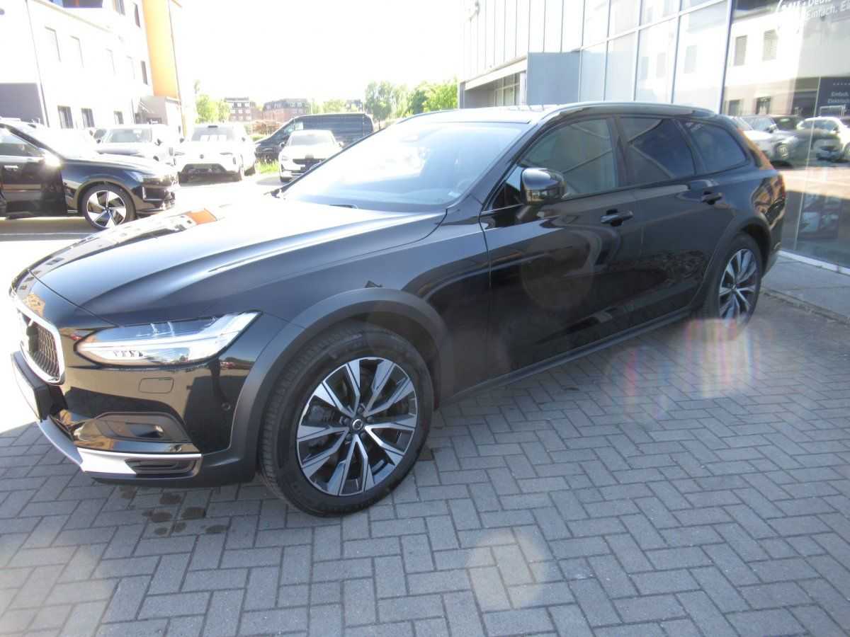 Volvo  Plus B4 AWD Diesel Automatik