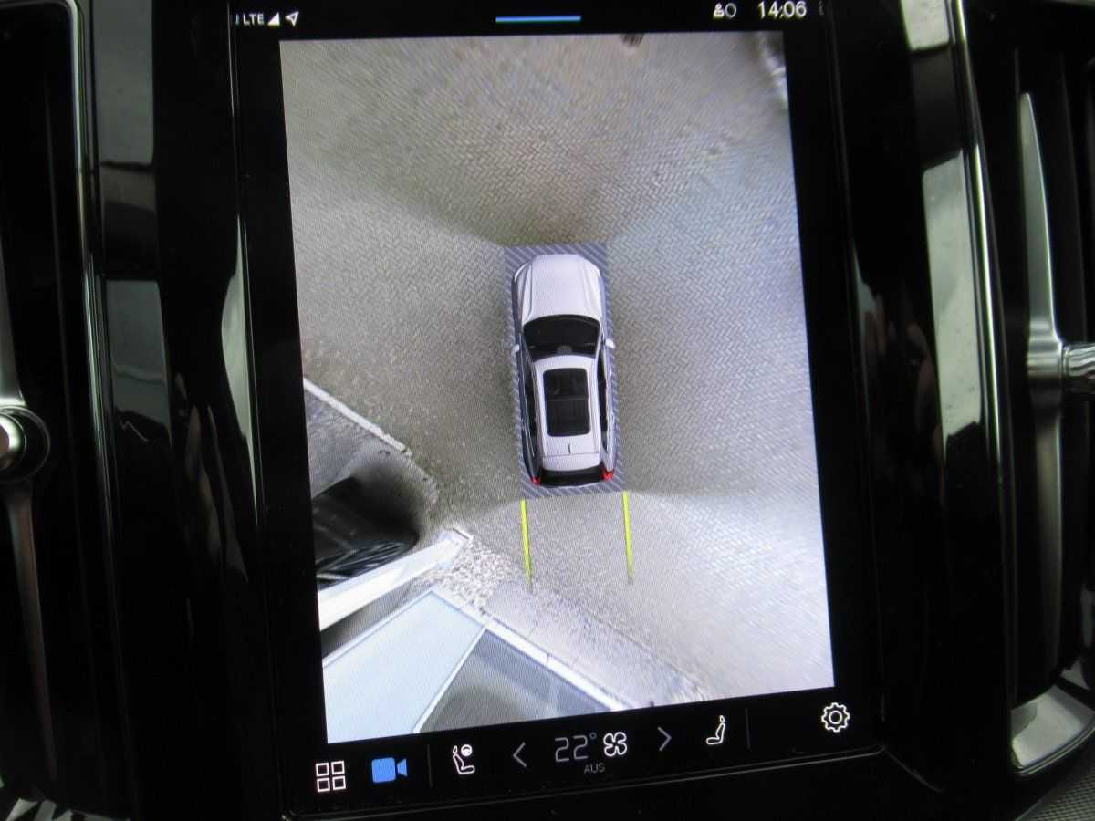 Volvo  B4 Benzin Plus Bright Automatik