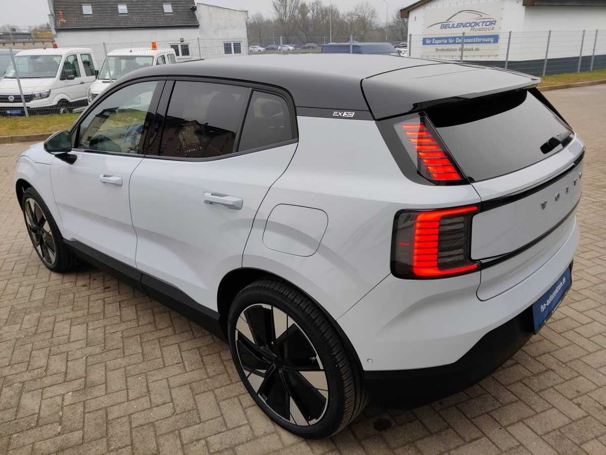 Volvo  Ultra Twin Motor AWD Performance