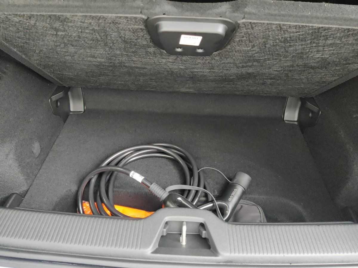 Volvo  Ultra Twin Motor AWD Performance