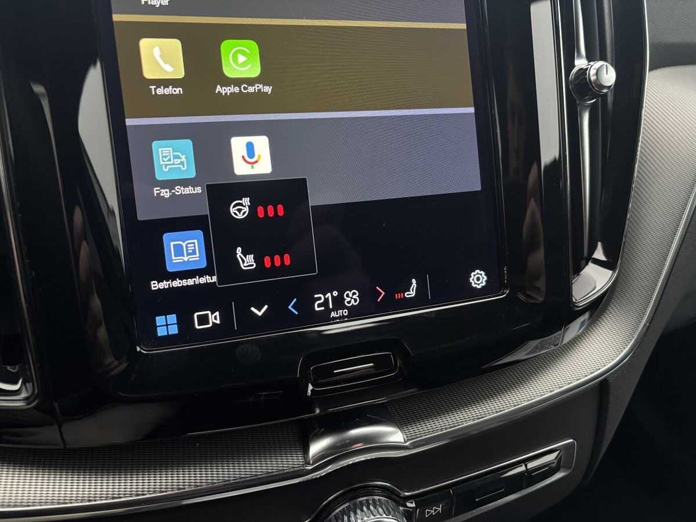 Volvo  B4 (Diesel) AWD R-Design