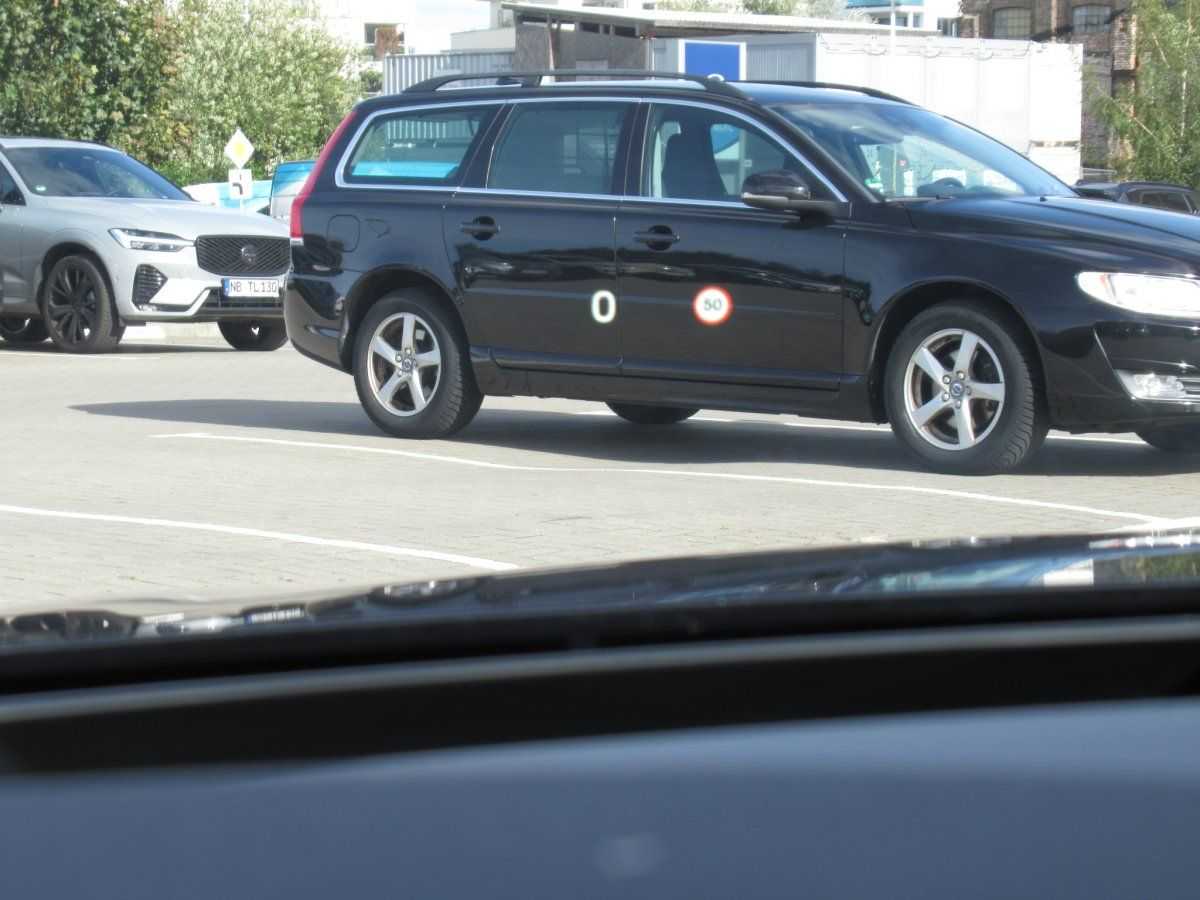 Volvo  B4 Benzin Ultra Dark Automatik