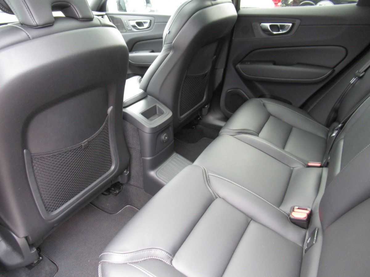 Volvo  Recharge T6 AWD R-Design Automatik