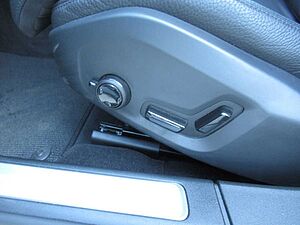 Volvo  Plus B4 AWD Diesel Automatik