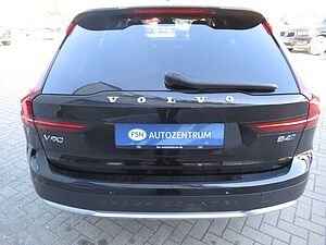 Volvo  Plus B4 AWD Diesel Automatik
