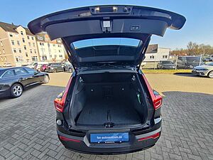 Volvo  B3 2WD Plus Dark
