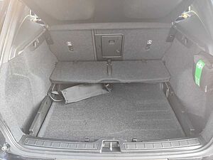 Volvo  B3 2WD Plus Dark