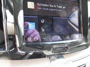Volvo  B4 Diesel Plus Dark Automatik