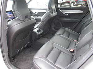 Volvo  B4 Diesel Plus Bright Automatik