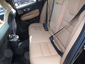 Volvo  B4 Benzin Ultra Dark Automatik