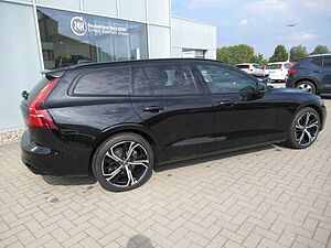 Volvo  B4 Benzin Ultra Dark Automatik