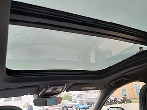 Volvo  T6 Plug-in Hybrid Black Edition Automatik