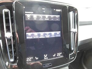 Volvo  T3 Benzin Momentum Pro Automatik