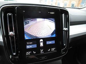 Volvo  T3 Benzin Momentum Pro Automatik