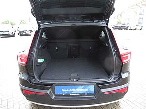 Volvo  T3 Benzin Momentum Pro Automatik