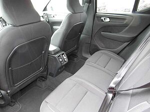 Volvo  T3 Benzin Momentum Pro Automatik