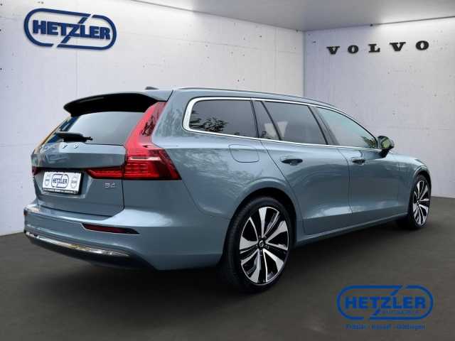 Volvo  Kombi Plus Bright B4 Diesel EU6d ACC HarmanKardon DAB Rückfahrkam. LenkradHZG