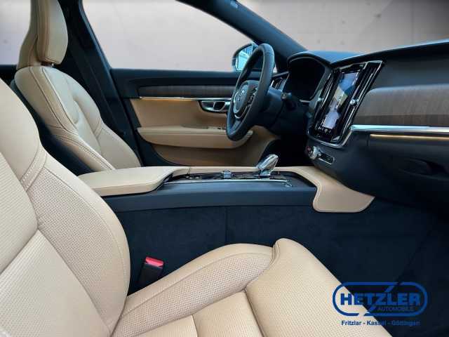 Volvo  Kombi Plus Bright B4 Diesel EU6d ACC DAB 360 Kamera LenkradHZG