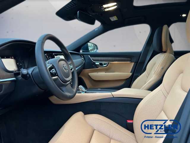 Volvo  Kombi Plus Bright B4 Diesel EU6d ACC DAB 360 Kamera LenkradHZG