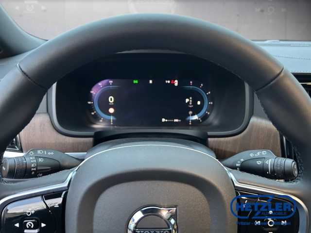 Volvo  Kombi Plus Bright B4 Diesel EU6d ACC DAB 360 Kamera LenkradHZG