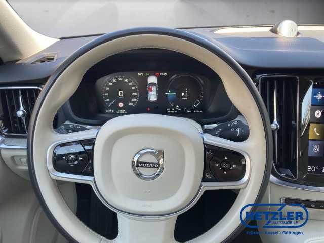 Volvo  Kombi Inscription Recharge Plug-In Hybrid AWD T6 Klimasitze Bowers & Wilkins DAB