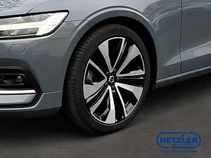 Volvo  Kombi Plus Bright B4 Diesel EU6d ACC HarmanKardon DAB Rückfahrkam. LenkradHZG