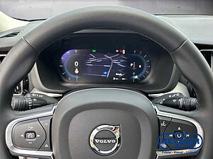 Volvo  Core 2WD B4 Benzin EU6d ACC DAB SHZ LenkradHZG
