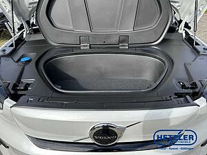 Volvo  Plus Recharge Pure Electric 2WD, Klimaautomatik, Navigation