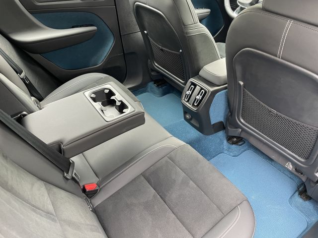 Volvo  Recharge Pure Electric  AHK NAVI 19LM GJR