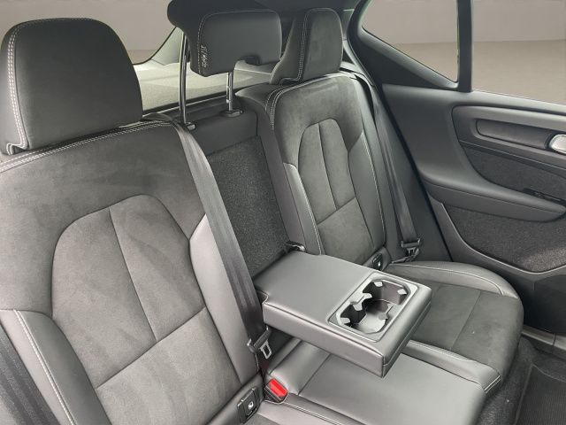 Volvo  T5 Recharge R-Design NAVI STANDH.19LM LED