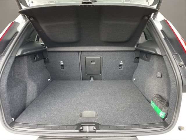 Volvo  T2 Momentum Pro LED 18LM NAVI SITZH. KAMERA