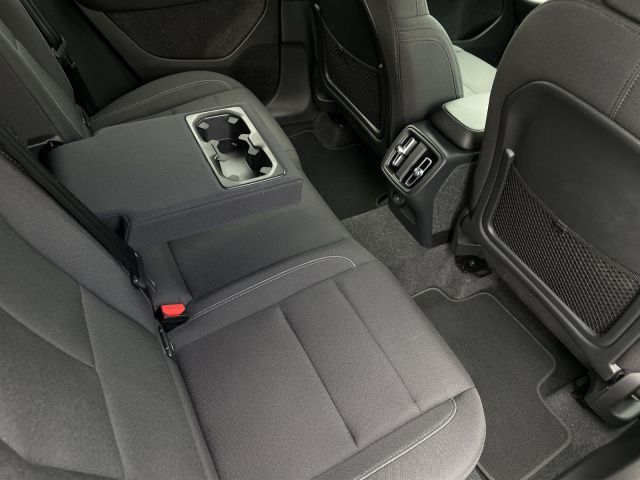 Volvo  T2 Momentum Pro LED 18LM NAVI SITZH. KAMERA