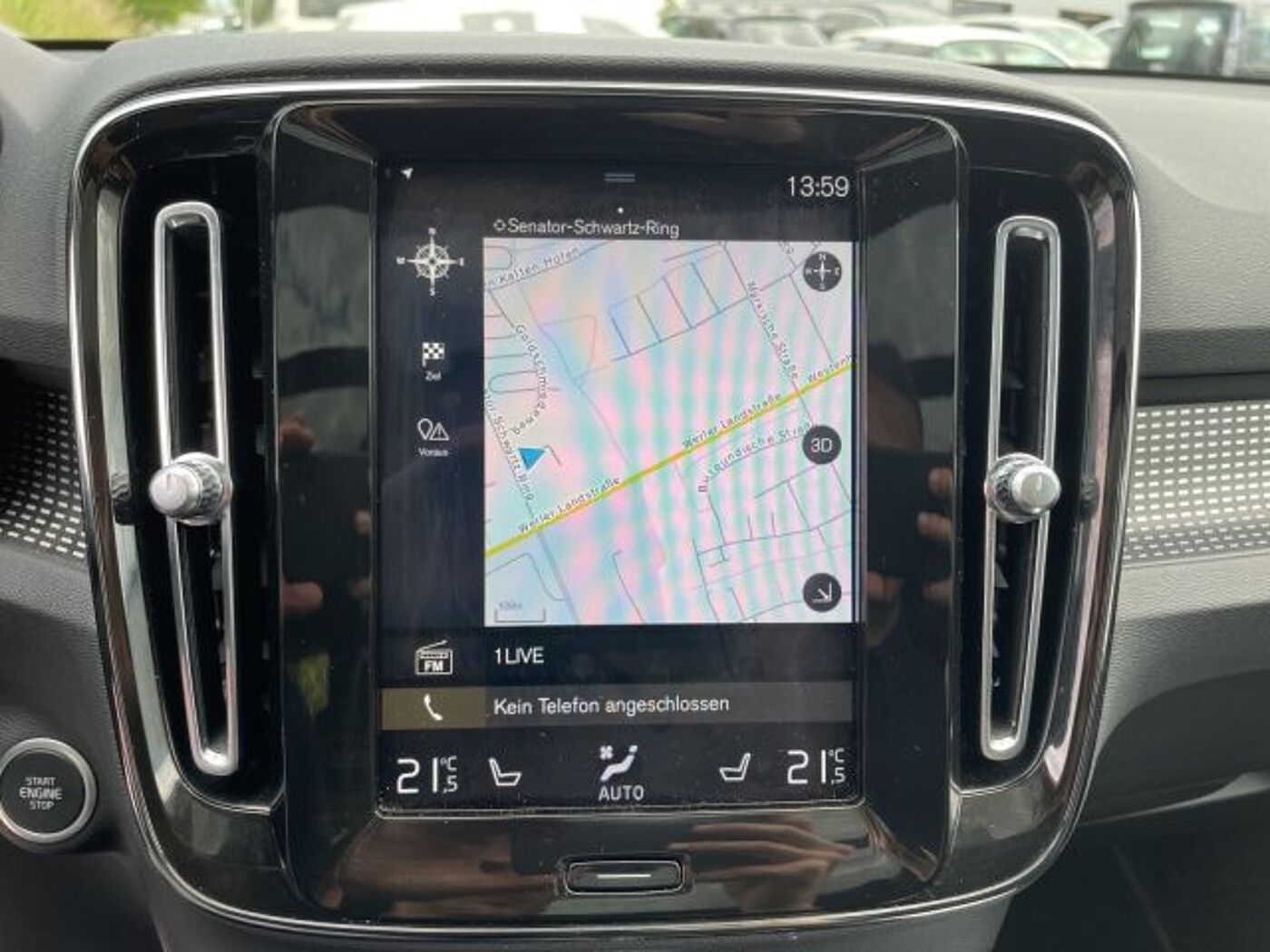 Volvo  B4 R-DESIGN PANO° 360 NAVI LED QI BLIS PDC