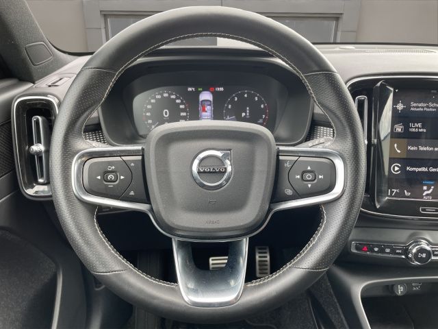 Volvo  B4 R-DESIGN PANO° 360 NAVI LED QI BLIS PDC