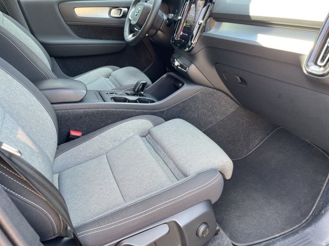 Volvo  Core B3 Mild Hybrid NAVI LED 18LM GJR
