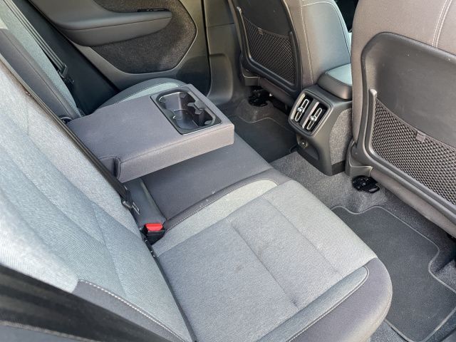 Volvo  Core B3 Mild Hybrid NAVI LED 18LM GJR