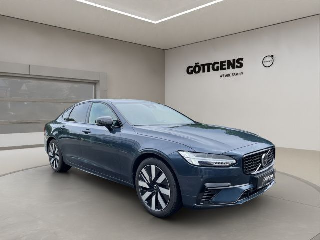 Volvo  T8 AWD Recharge Ultimate Dark PANO NAVI