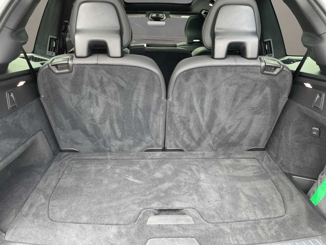 Volvo  Rech. Ultimate T8 AWD Dark 7SITZ PANO 360°