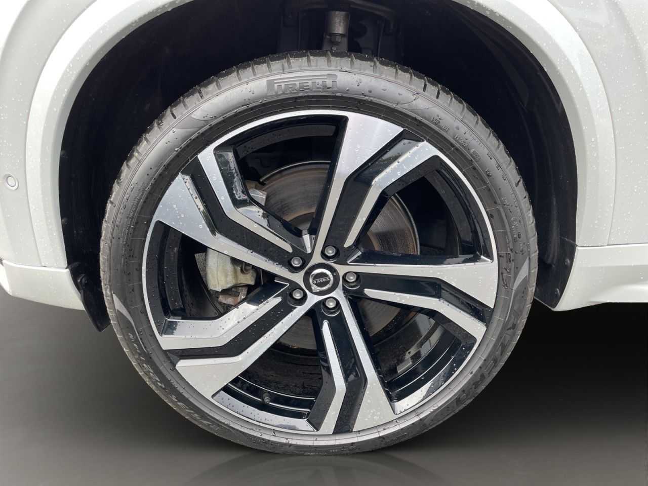 Volvo  Rech. Ultimate T8 AWD Dark 7SITZ PANO 360°