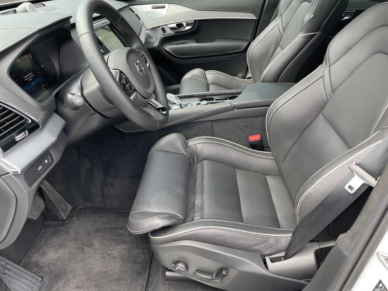 Volvo  Rech. Ultimate T8 AWD Dark 7SITZ PANO 360°