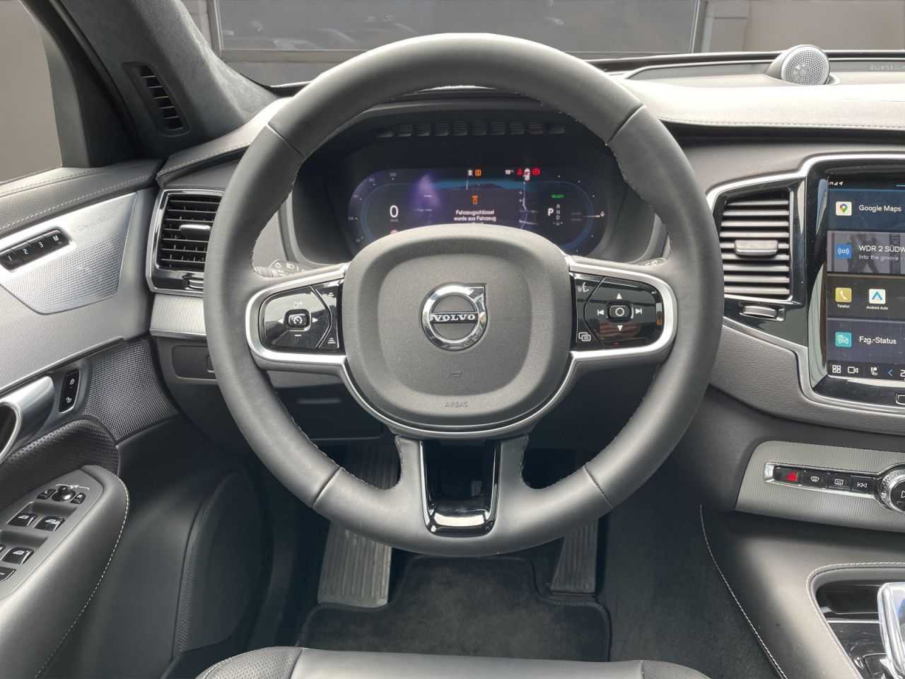 Volvo  Rech. Ultimate T8 AWD Dark 7SITZ PANO 360°